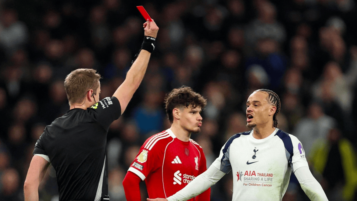 1-2！英超BIG6内战：两员大将染红 8.8亿豪门10轮2胜坐稳下半区